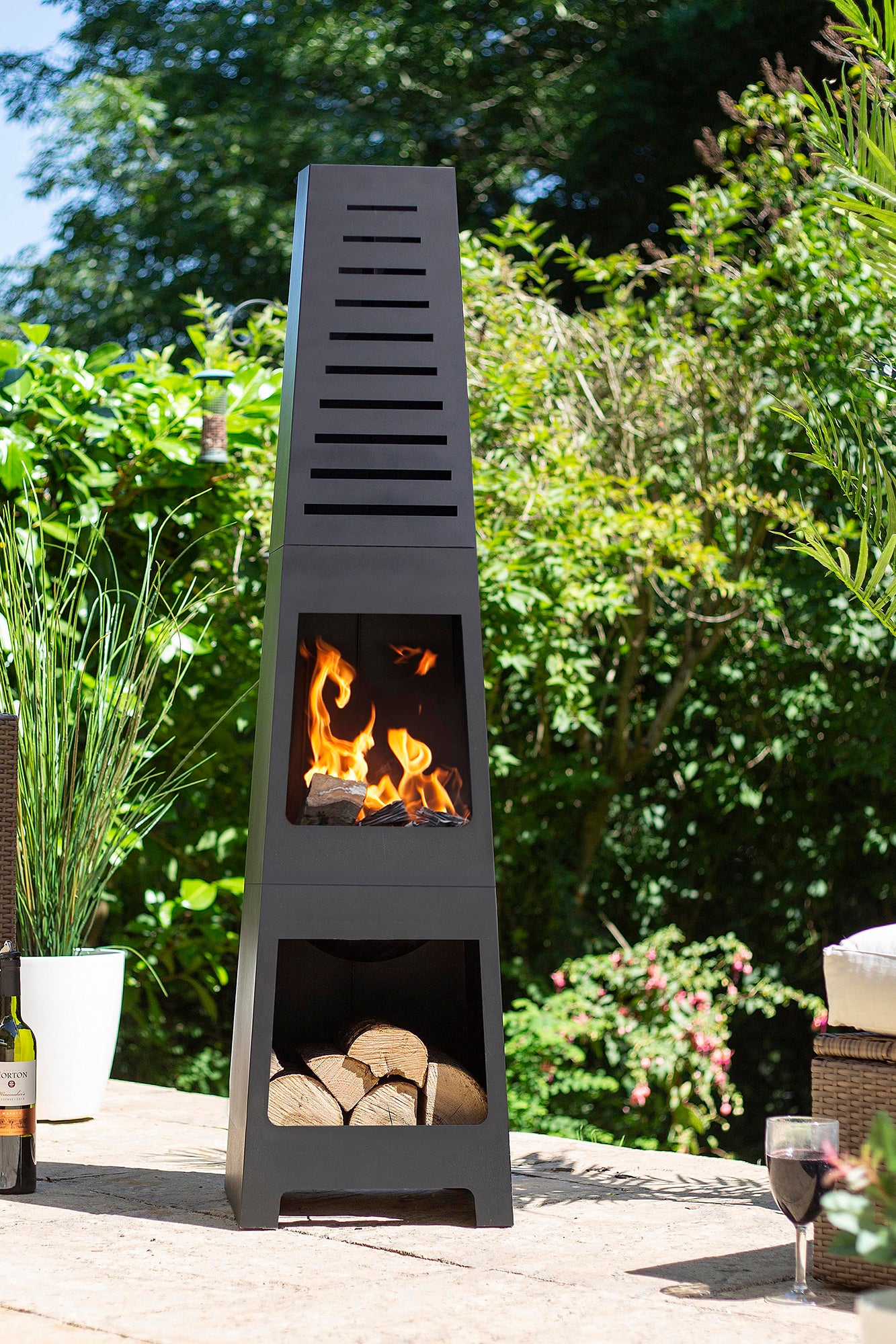 56168_Skyline_contemporary_chimenea_lifestyle_2.jpg