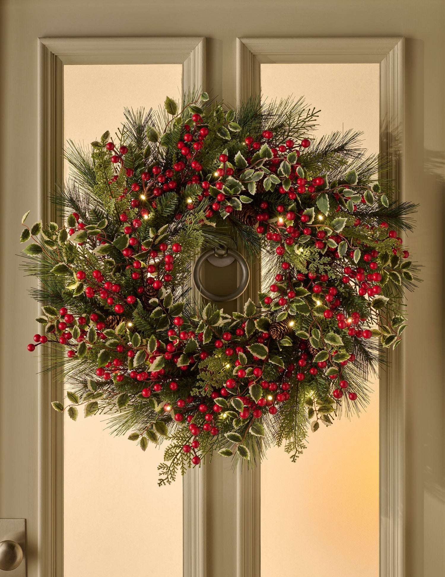 Hollyberry_Wreath.jpg